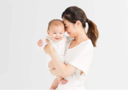 哺乳期乳房有硬块疼痛是什么原因?